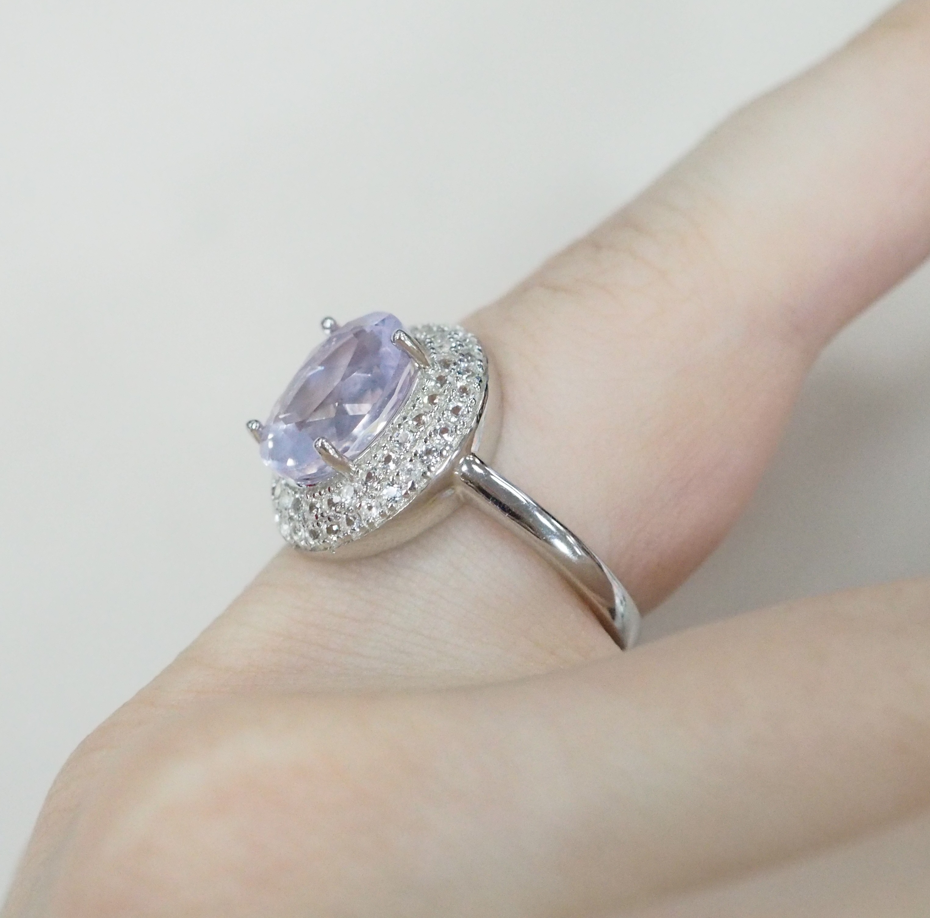 Серебряное кольцо с кварцем